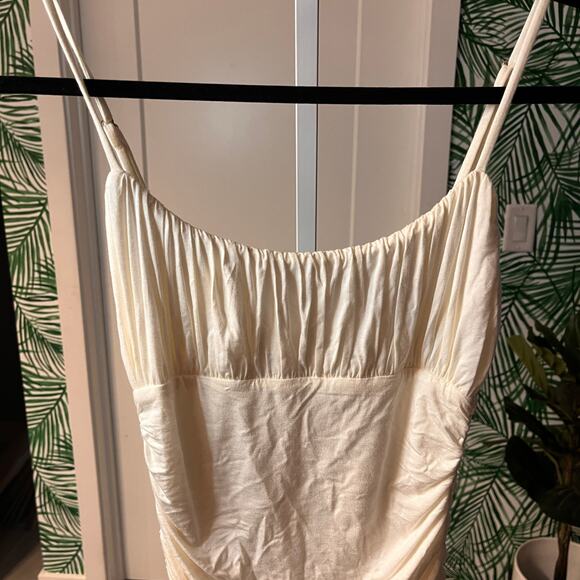 NEW Lovers and Friends Ivory Satin Ruched Spaghetti Straps Midi Dress Size XS - Picture 3 of 11
